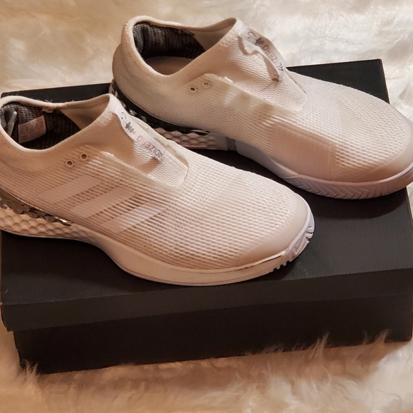 Men's Adidas Sneakers - Picture 4 of 9